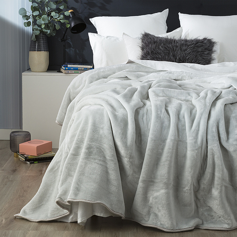 HALEDON Acrylic Blanket 1 HALEDON Acrylic Blanket
