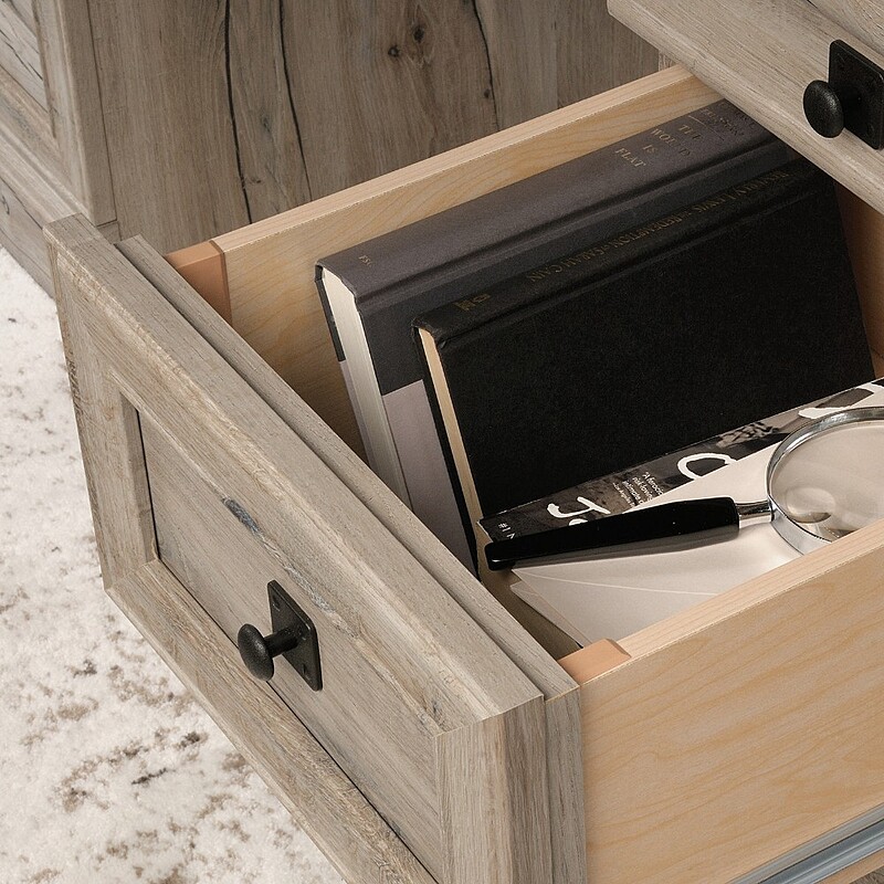 JOHANNE Desk 17 JOHANNE Desk